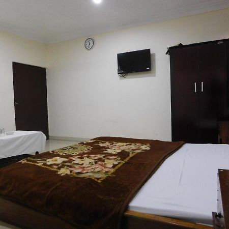 Hotel Humera Bahawalpur Buitenkant foto