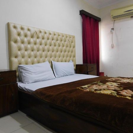 Hotel Humera Bahawalpur Buitenkant foto