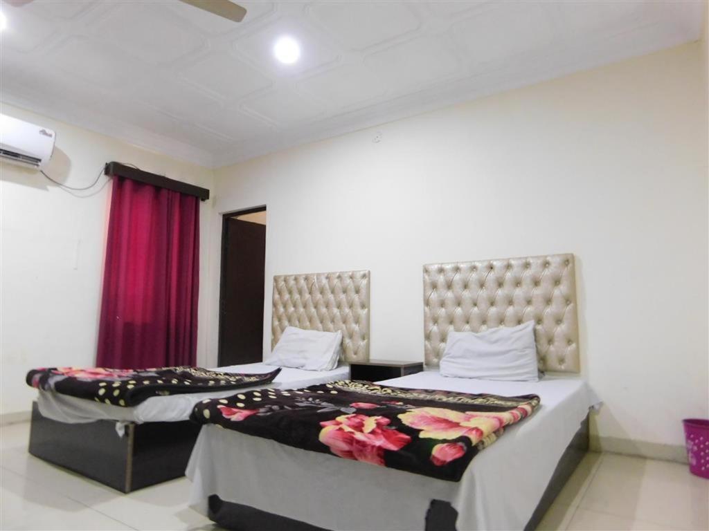 Hotel Humera Bahawalpur Buitenkant foto